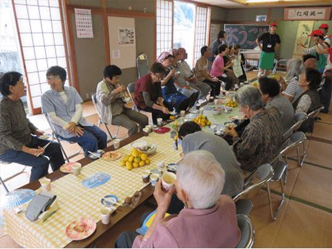 このサロンをきっかけに被災以降久しぶりに再会した方も多くいた。